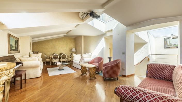 Image No.23-2 Bed Apartment for sale