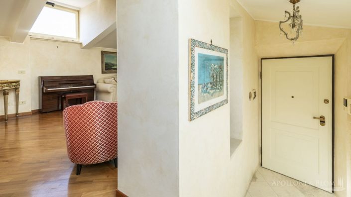 Image No.30-2 Bed Apartment for sale