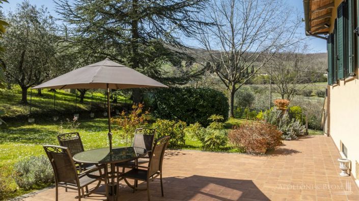 Image No.10-4 Bed Country House for sale