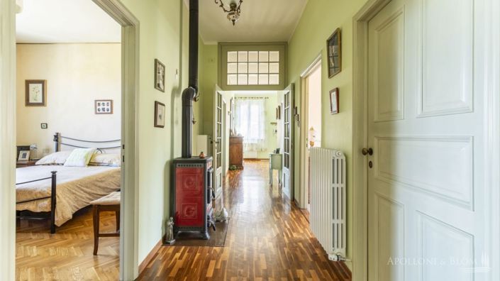 Image No.18-4 Bed Country House for sale