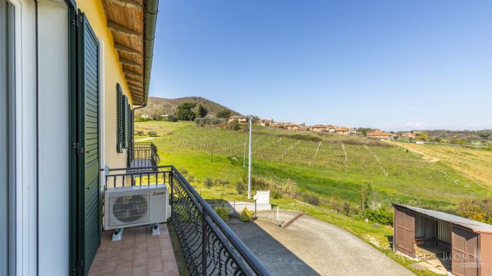 Image No.21-4 Bed Country House for sale