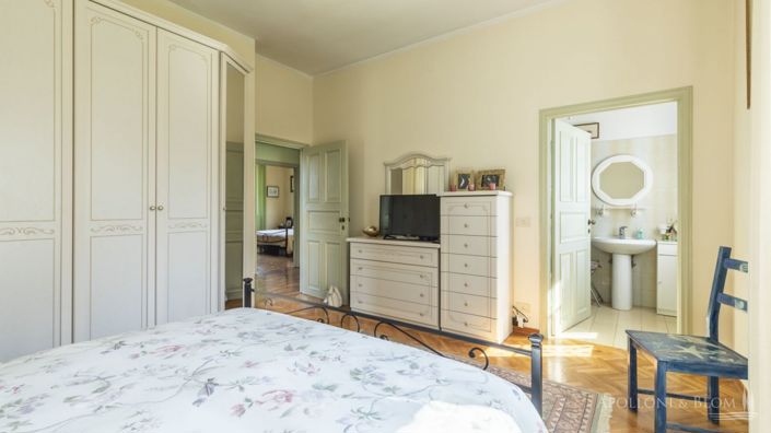 Image No.27-4 Bed Country House for sale