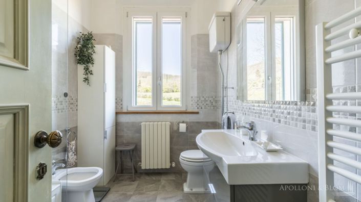 Image No.28-4 Bed Country House for sale