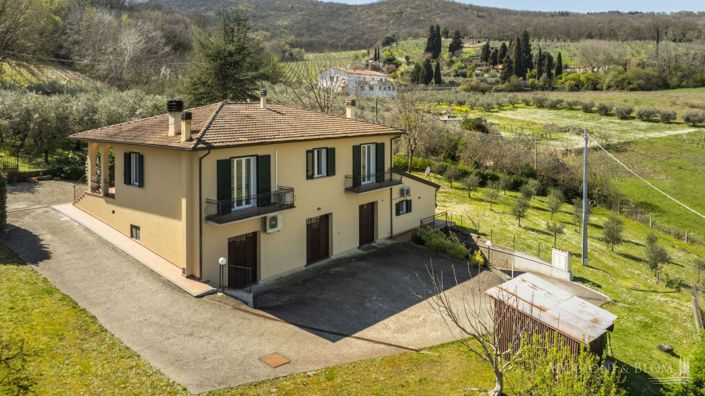 Image No.4-4 Bed Country House for sale