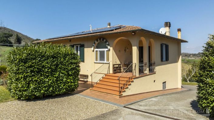 Image No.8-4 Bed Country House for sale