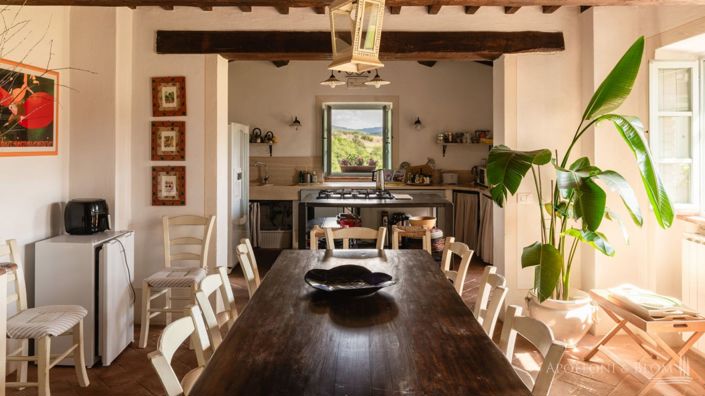 Image No.21-6 Bed Apartment for sale