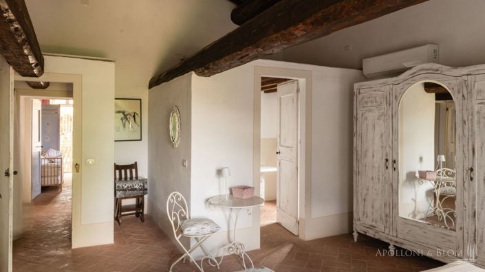 Image No.23-6 Bed Apartment for sale