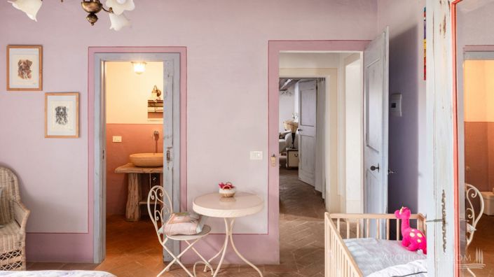 Image No.25-6 Bed Apartment for sale