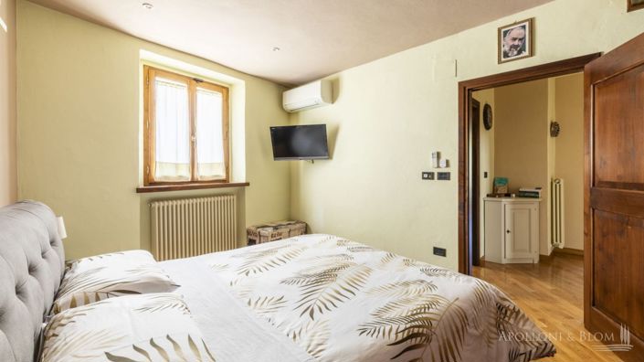 Image No.30-2 Bed Apartment for sale