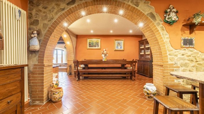 Image No.9-2 Bed Apartment for sale