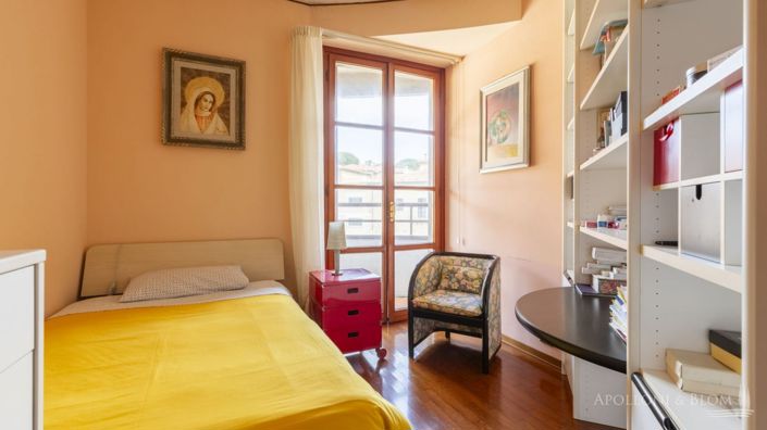 Image No.14-3 Bed Apartment for sale