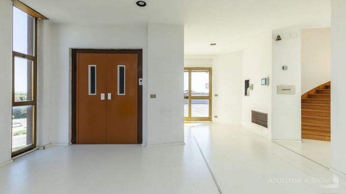 Image No.21-3 Bed Apartment for sale