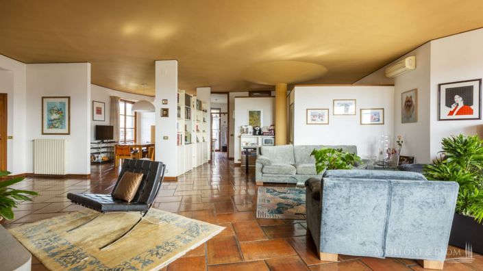 Image No.9-3 Bed Apartment for sale