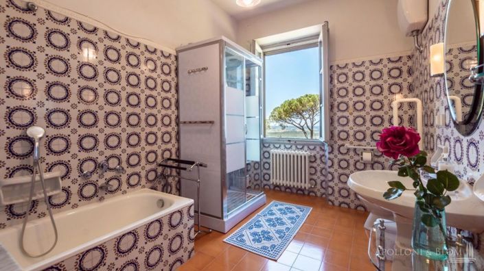 Image No.21-15 Bed Vineyard for sale