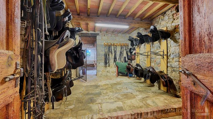 Image No.18-6 Bed Apartment for sale