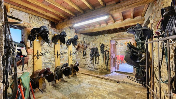 Image No.22-6 Bed Apartment for sale