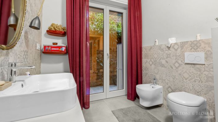 Image No.16-2 Bed Apartment for sale