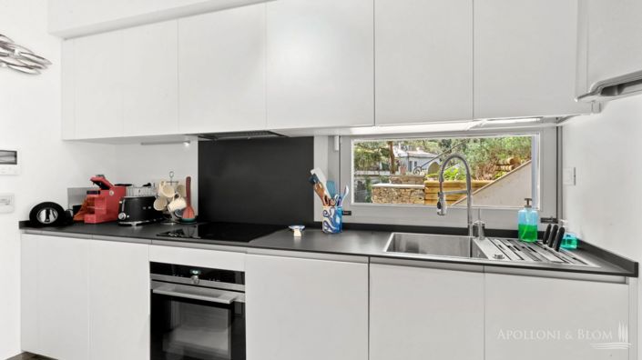 Image No.11-4 Bed Country House for sale