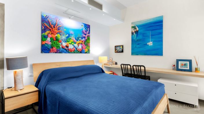 Image No.13-4 Bed Country House for sale