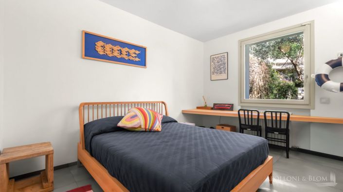 Image No.19-4 Bed Country House for sale