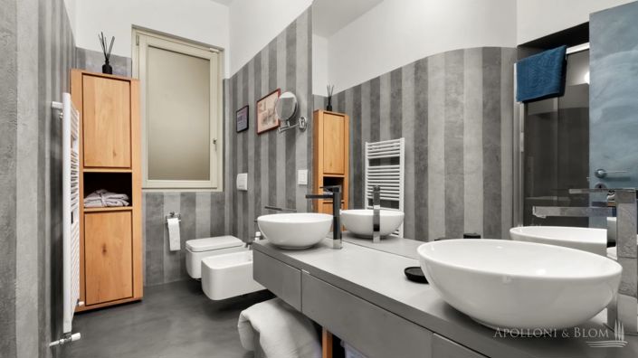 Image No.23-4 Bed Country House for sale