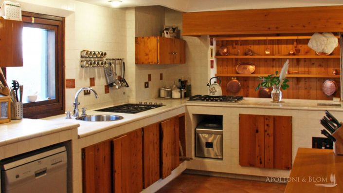 Image No.15-12 Bed Villa for sale