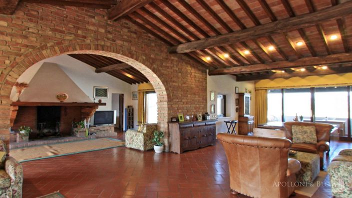 Image No.2-12 Bed Villa for sale