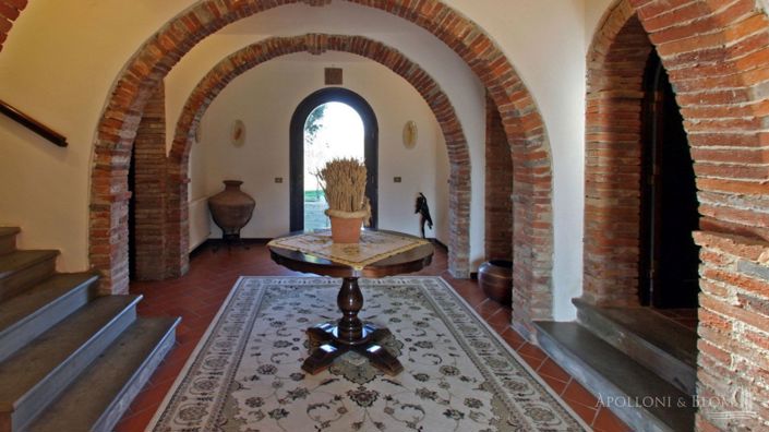 Image No.4-12 Bed Villa for sale