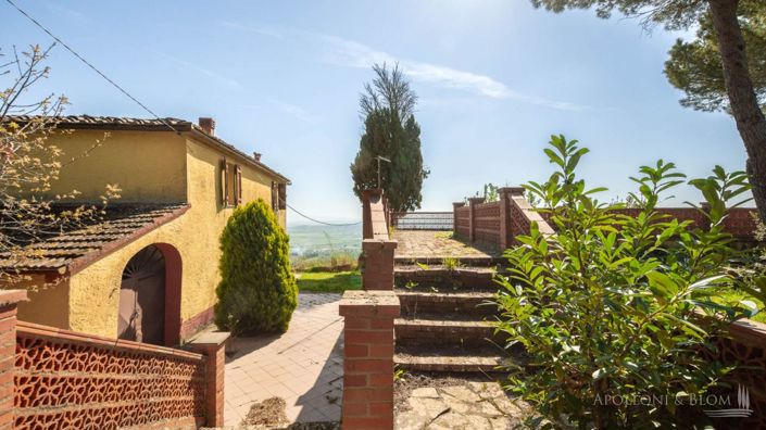 Image No.26-5 Bed Apartment for sale