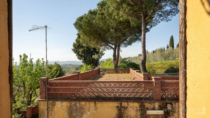 Image No.28-5 Bed Apartment for sale