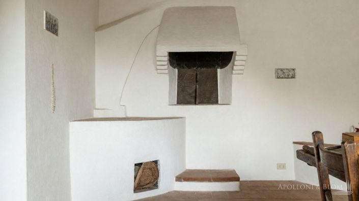 Image No.11-6 Bed Apartment for sale