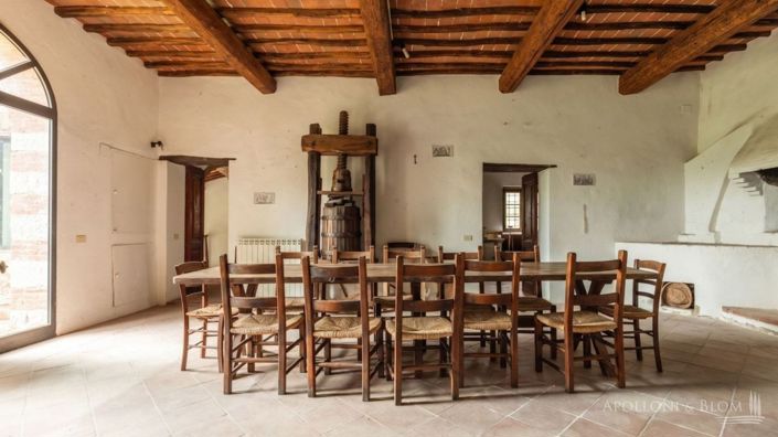 Image No.8-6 Bed Apartment for sale