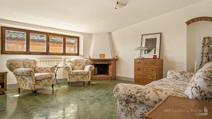 Image No.17-2 Bed Apartment for sale