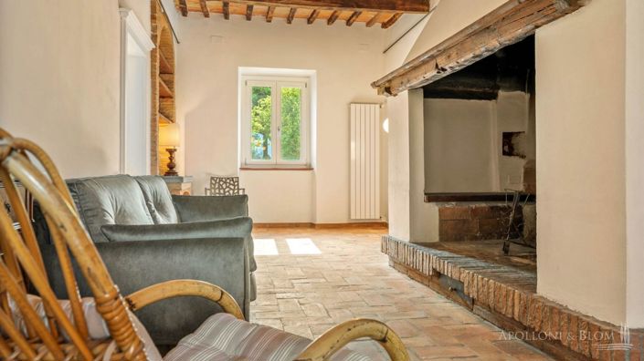 Image No.24-6 Bed Villa for sale