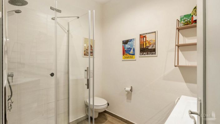 Image No.26-2 Bed Apartment for sale