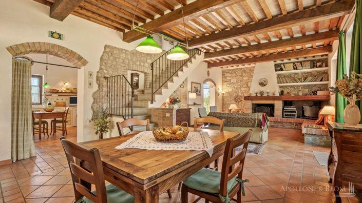 Image No.10-5 Bed Apartment for sale