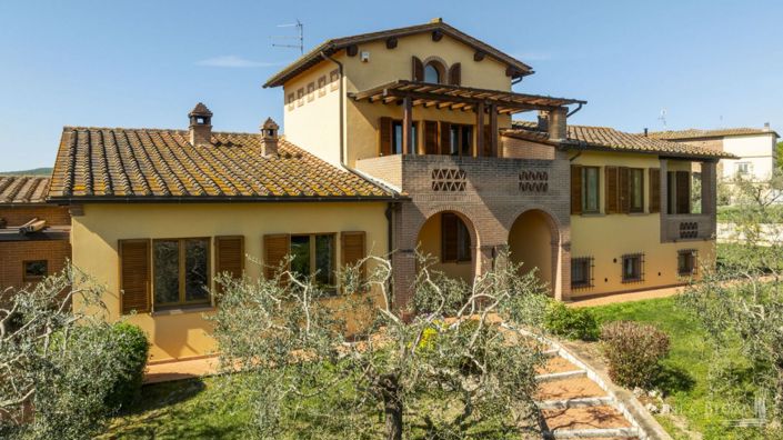 Image No.3-6 Bed Villa for sale