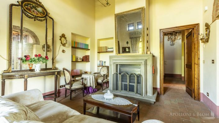 Image No.16-11 Bed Apartment for sale
