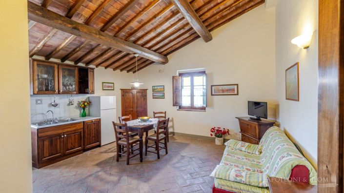 Image No.21-9 Bed Apartment for sale