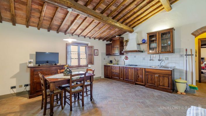 Image No.25-9 Bed Apartment for sale