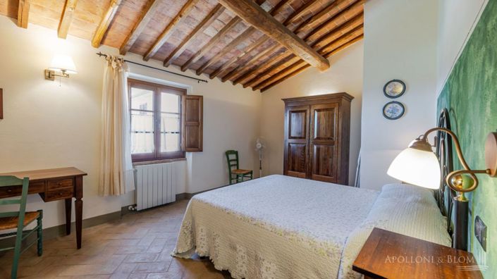 Image No.28-9 Bed Apartment for sale