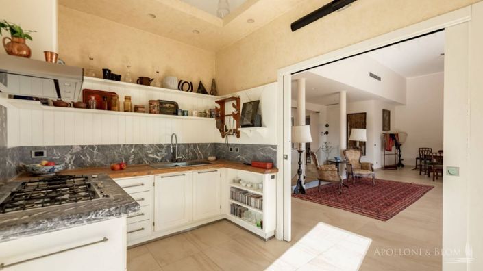 Image No.20-5 Bed Villa for sale