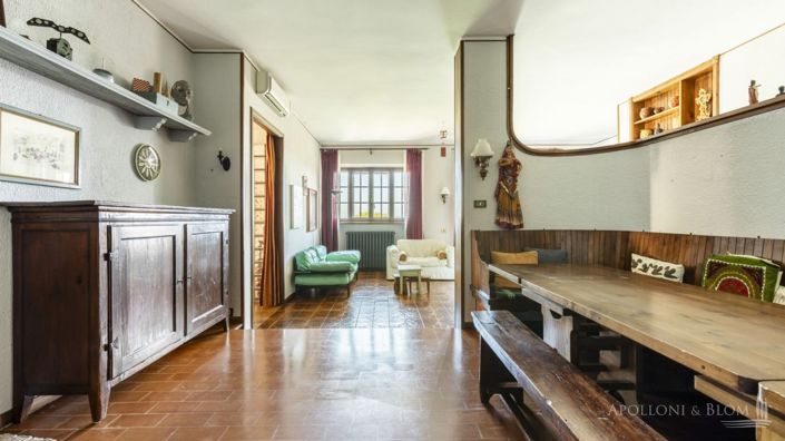Image No.18-5 Bed Apartment for sale