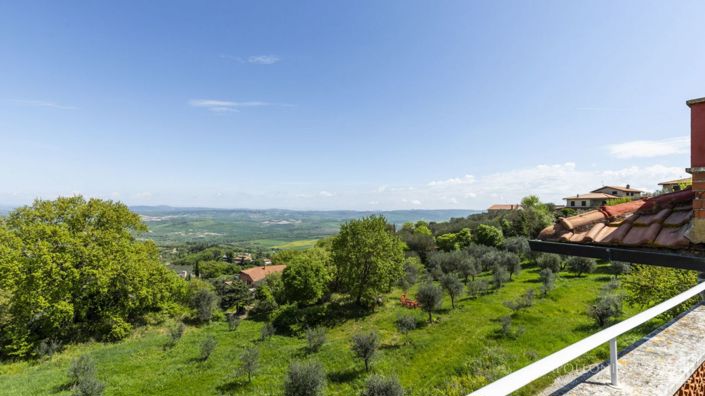 Image No.19-5 Bed Apartment for sale
