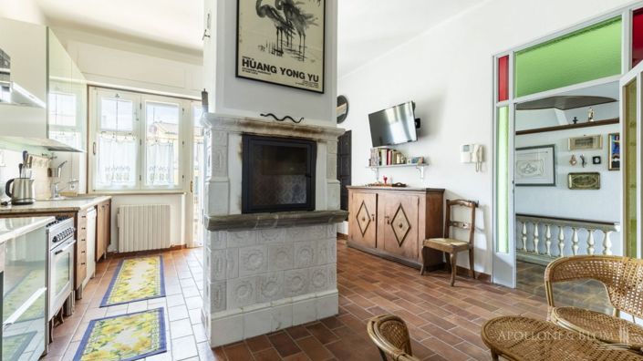 Image No.25-5 Bed Apartment for sale