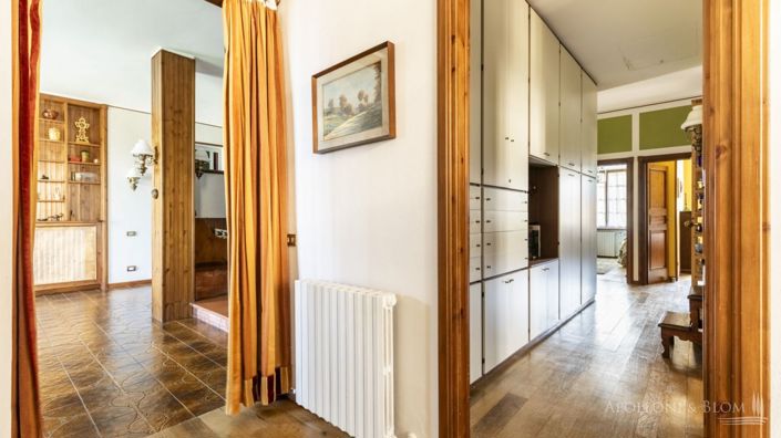 Image No.26-5 Bed Apartment for sale