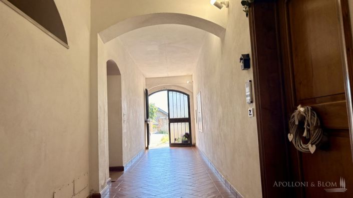 Image No.20-2 Bed Apartment for sale