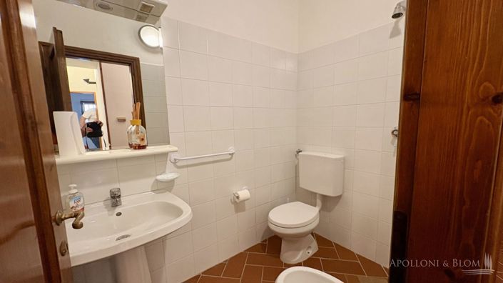 Image No.22-2 Bed Apartment for sale