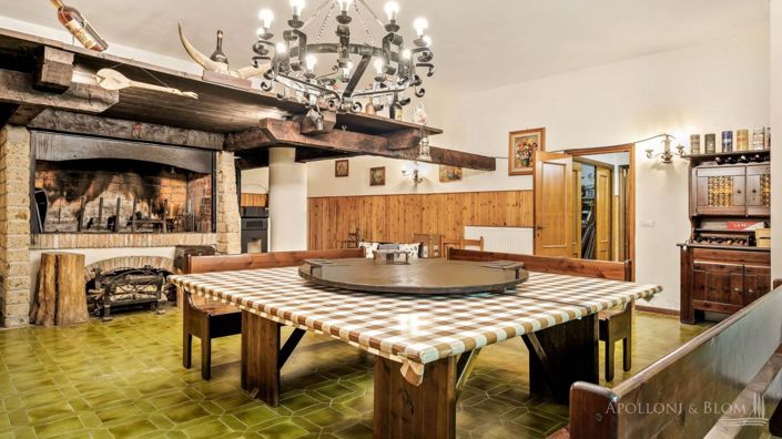 Image No.20-5 Bed Villa for sale