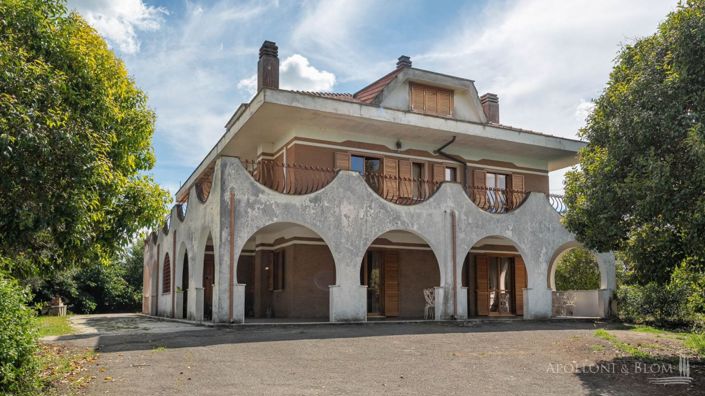 Image No.24-5 Bed Villa for sale
